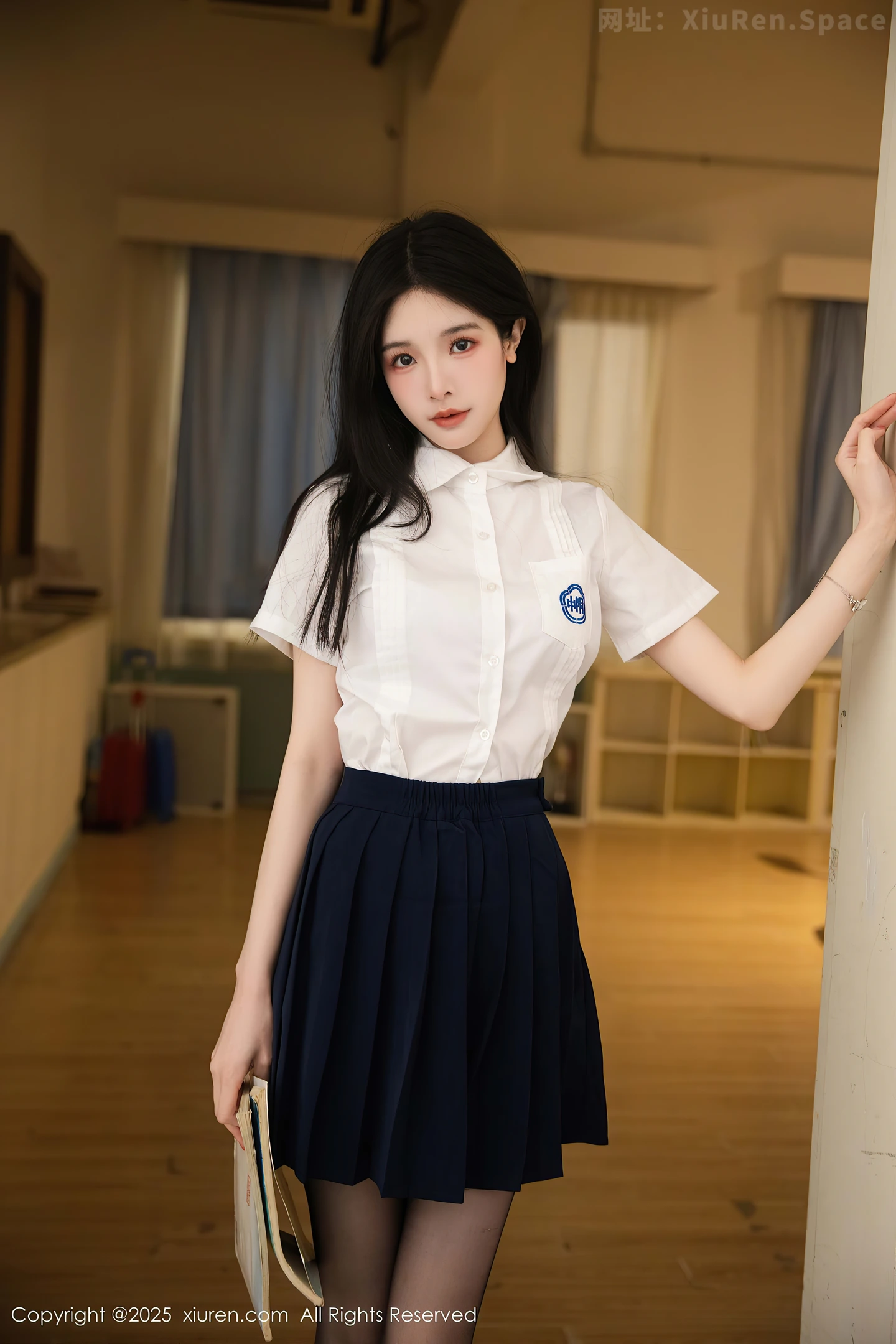 图片[3]-[XiuRen秀人网] VOL.10287 模特布丁wow性感JK制服露蕾丝内衣配超薄黑丝秀完美身材诱惑写真81P-秀人网官方网站